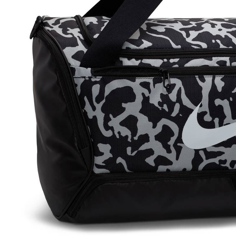 Nike BRASILIA-M Sporttasche