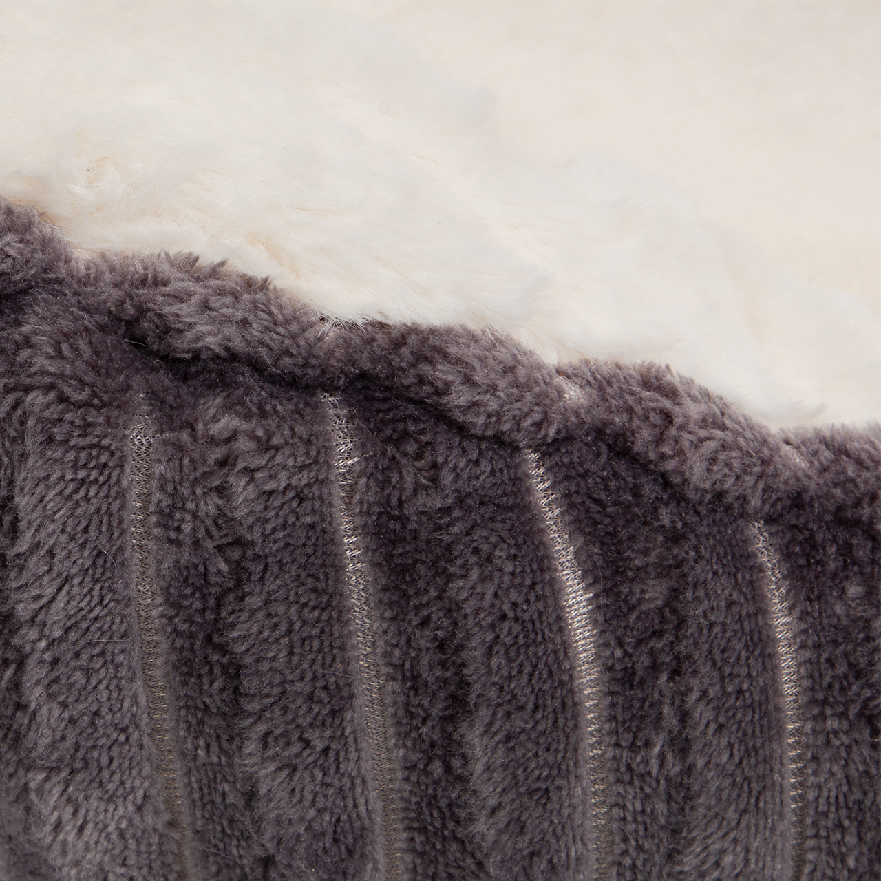 Wallace & Jones Katzenbetten & Katzensofas Wallace & Jones Katzenbett Cameron