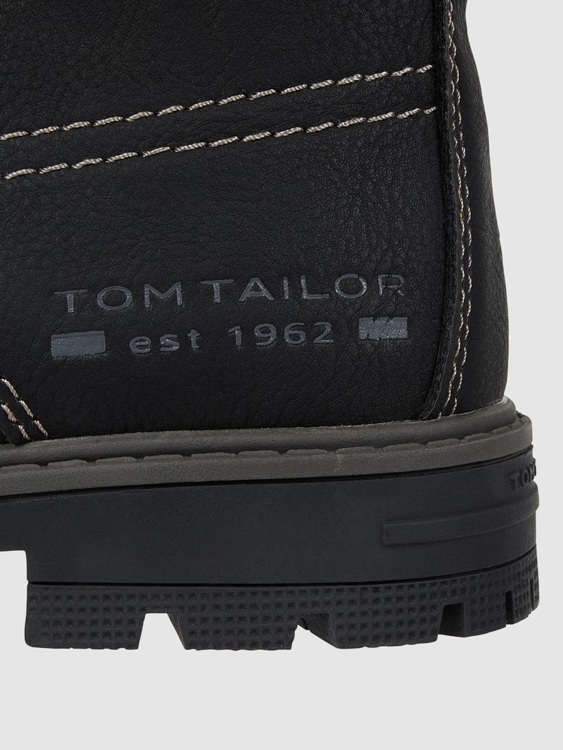 Boots in Leder-Optik mit Teddyfutter in schwarz
