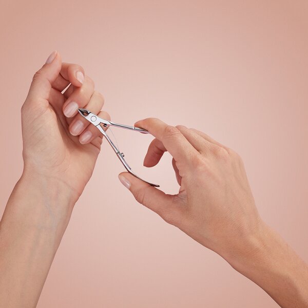 ZWILLING Beauty Classic Nagelhautzange - silver Hautschere