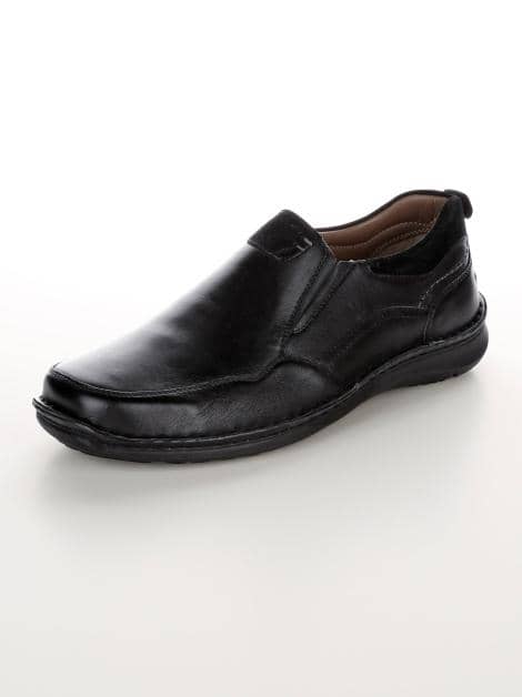 Slipper mit Dehnzonen am Einschlupf