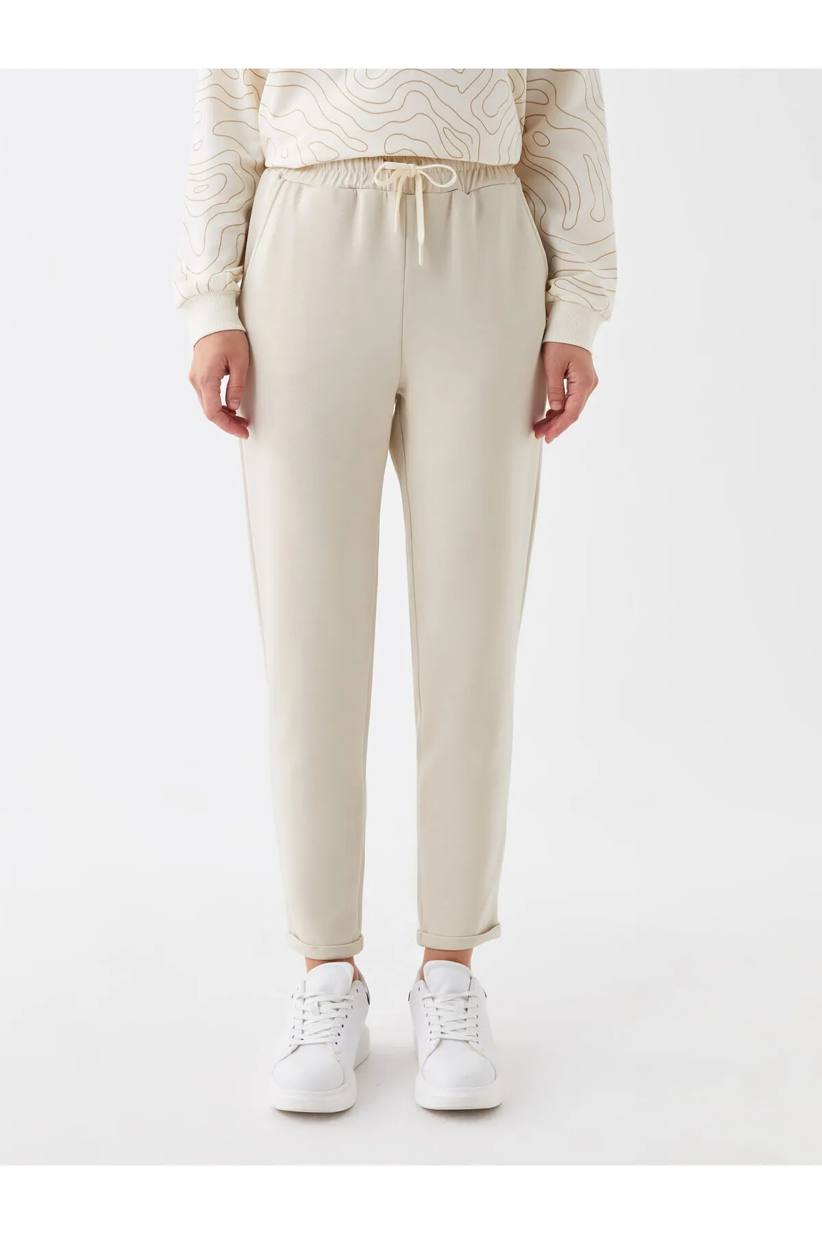 LC Waikiki  Einfarbige Jogginghose für Damen mit elastischem Bund