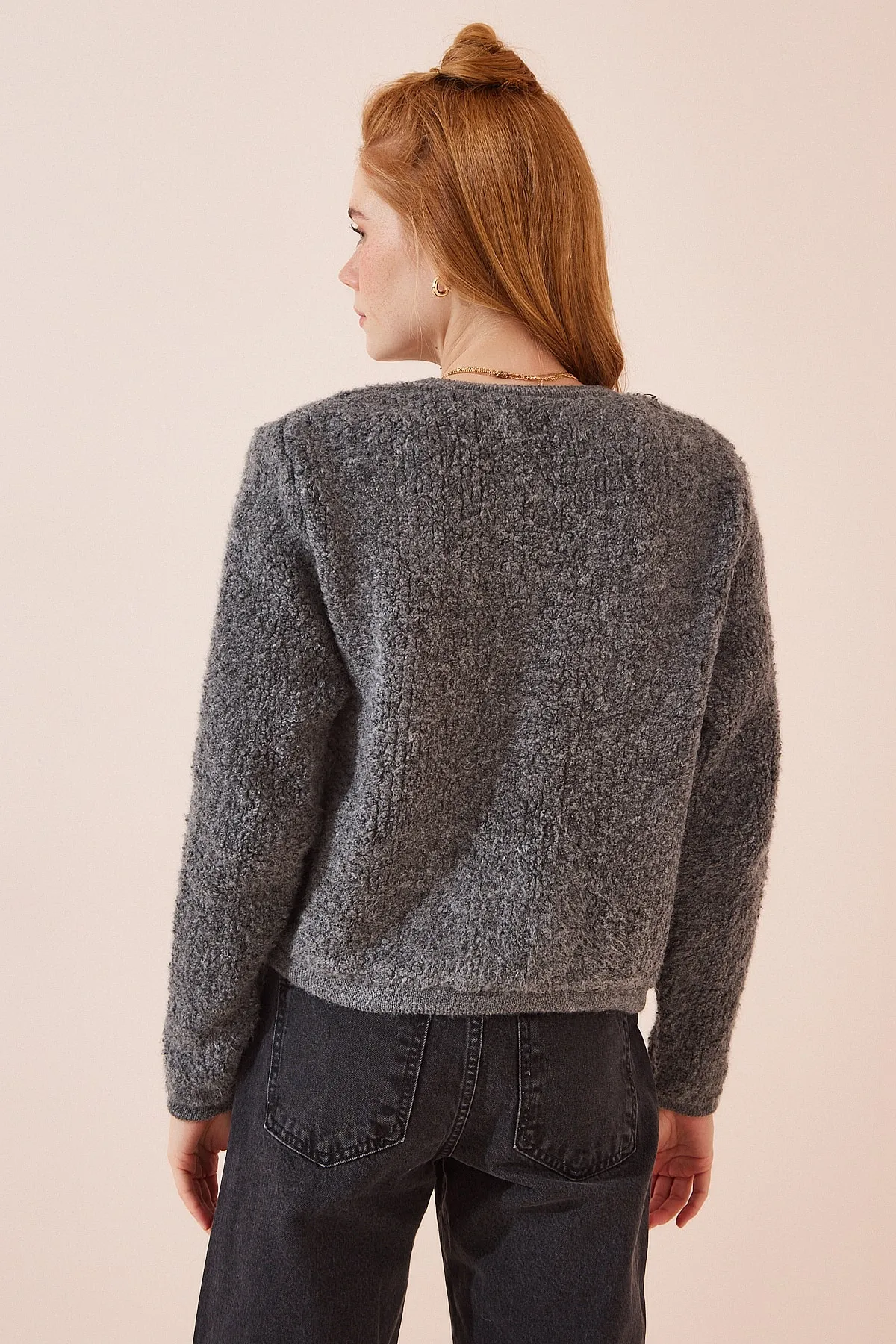 Happiness İstanbul  Anthrazitfarbene Bouclé-Strickjacke für Damen, Cardigan YY00117