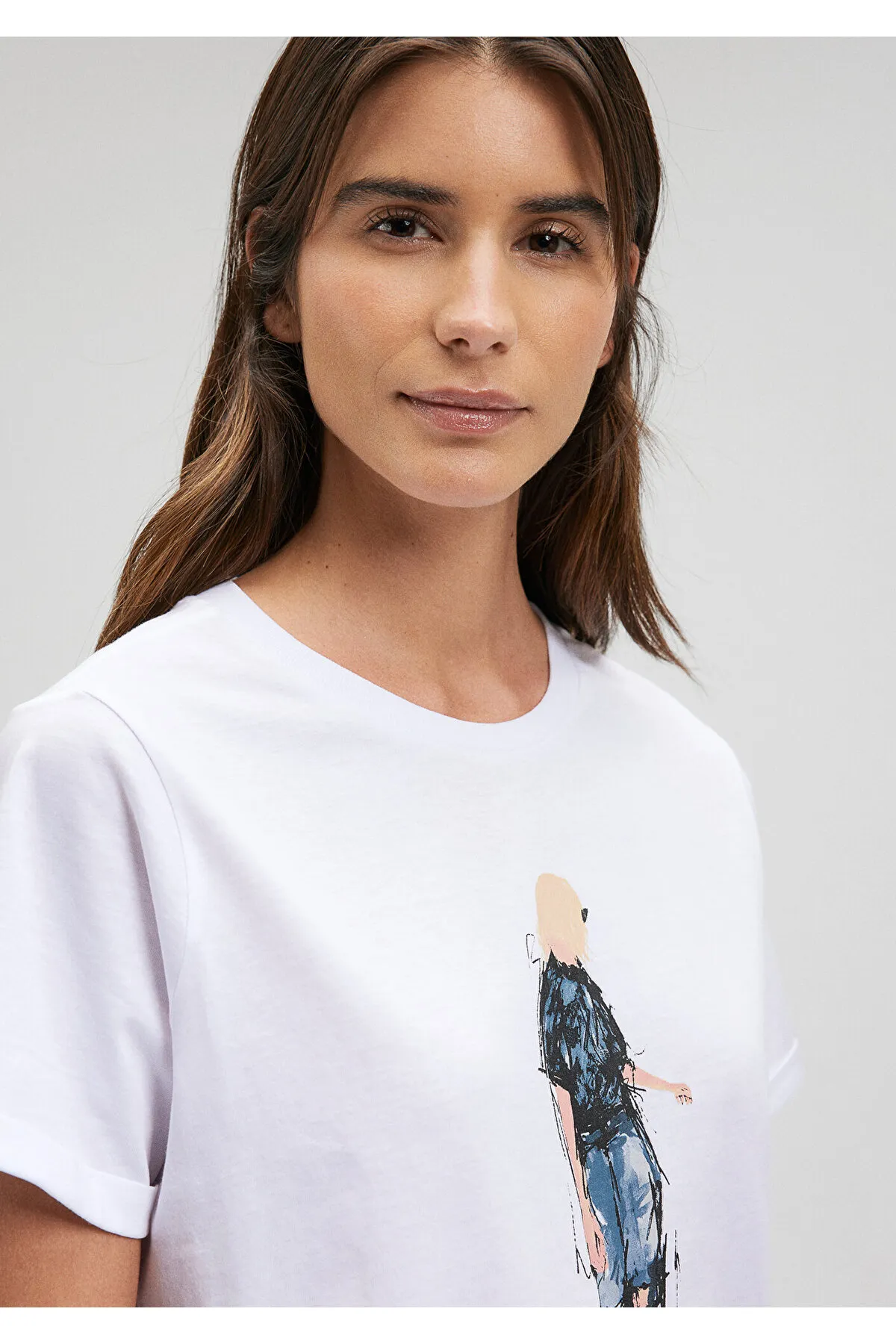 Mavi  Weißes Istanbul-T-Shirt mit Denim-Girl-Aufdruck, reguläre Passform / normaler Schnitt 1610222-620