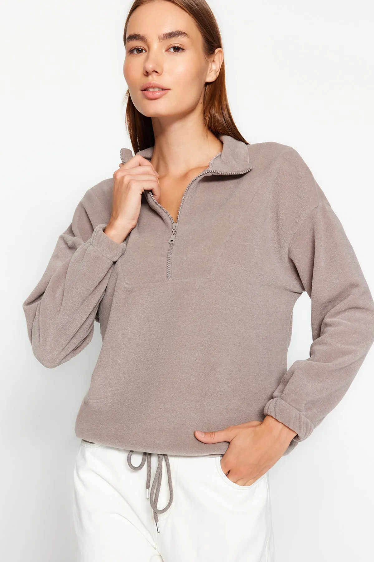 Trendyol Collection  Strick-Sweatshirt mit Reißverschluss in Stein