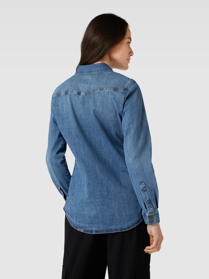 Jeansjacke mit Pattentaschen in jeans