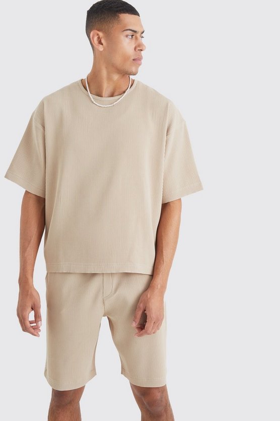 Oversize Hemd und Shorts