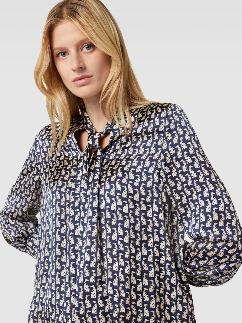 Schluppenbluse mit Allover-Muster in marineblau