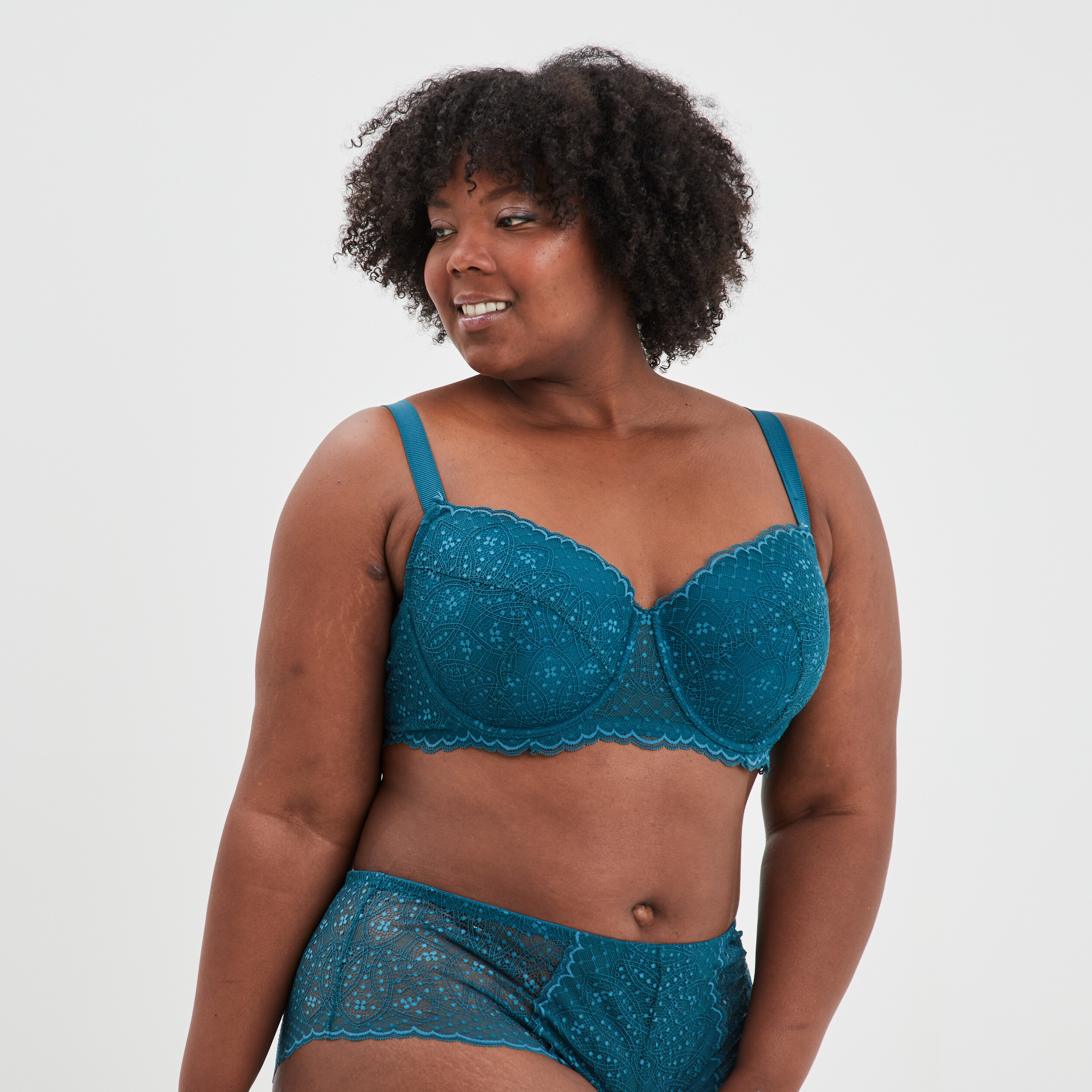 Soutien-gorge emboîtant à dentelle Izzie bleu canard femme grande taille | La Halle