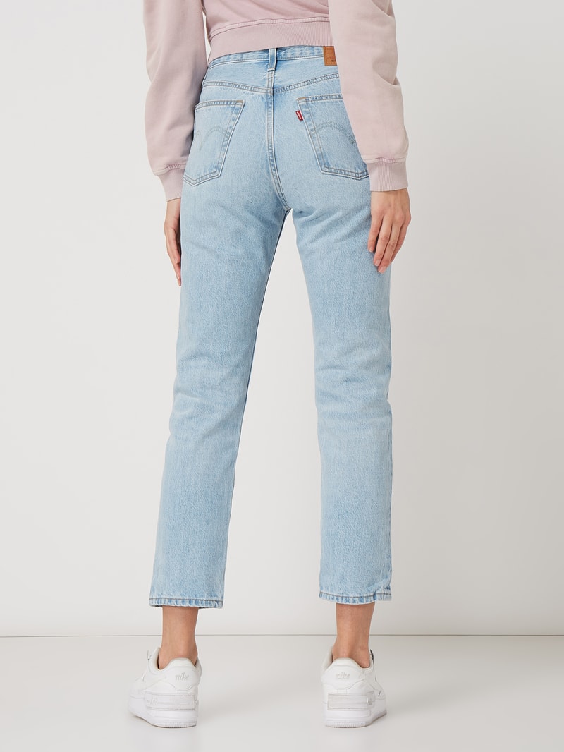 Cropped Straight Fit Jeans aus Baumwolle Modell '501™' in jeans