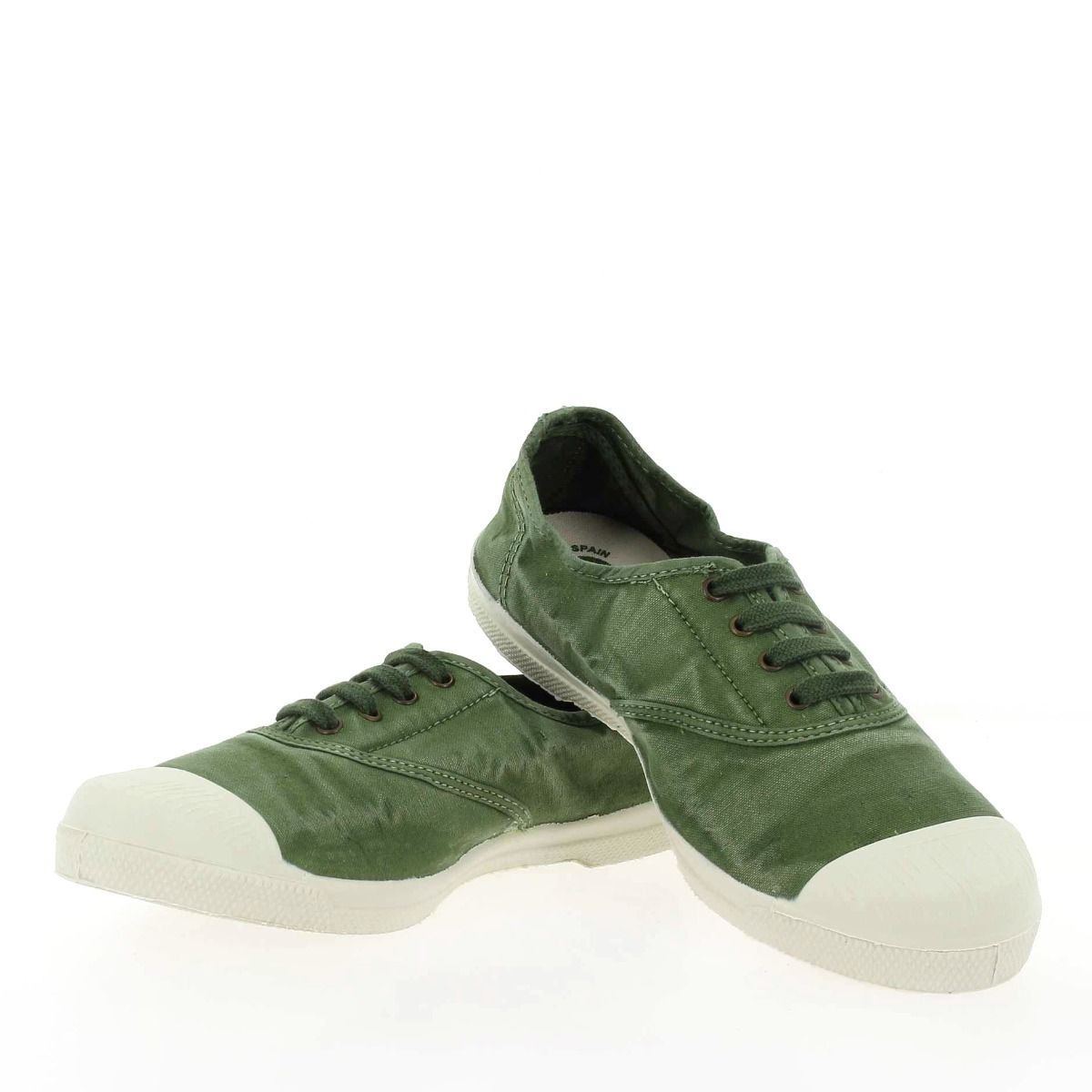 Natural world  102 E - Vert