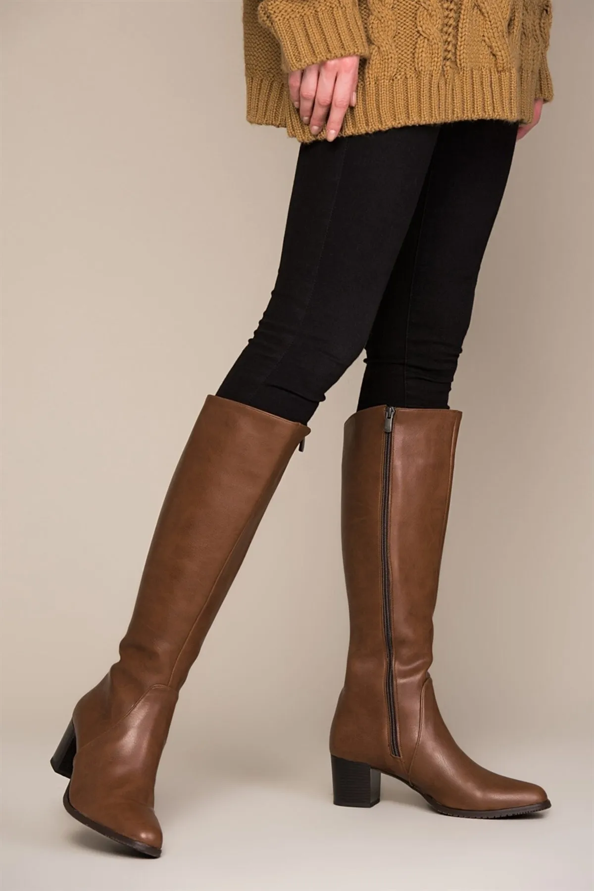 Fox Shoes  Hellbraune Damenstiefel A654252709