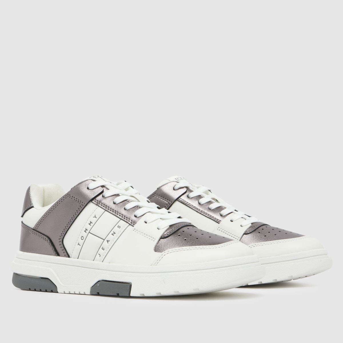 Tommy Jeans Brooklyn Metallic sportcipő fehér és ezüst színben