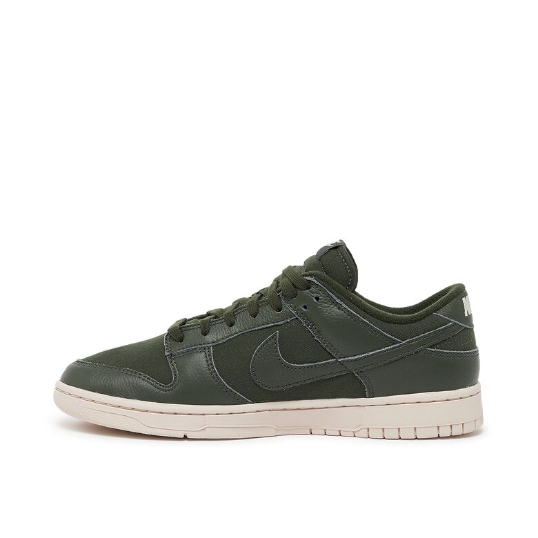 NIKE Wmns Dunk Low Premium 