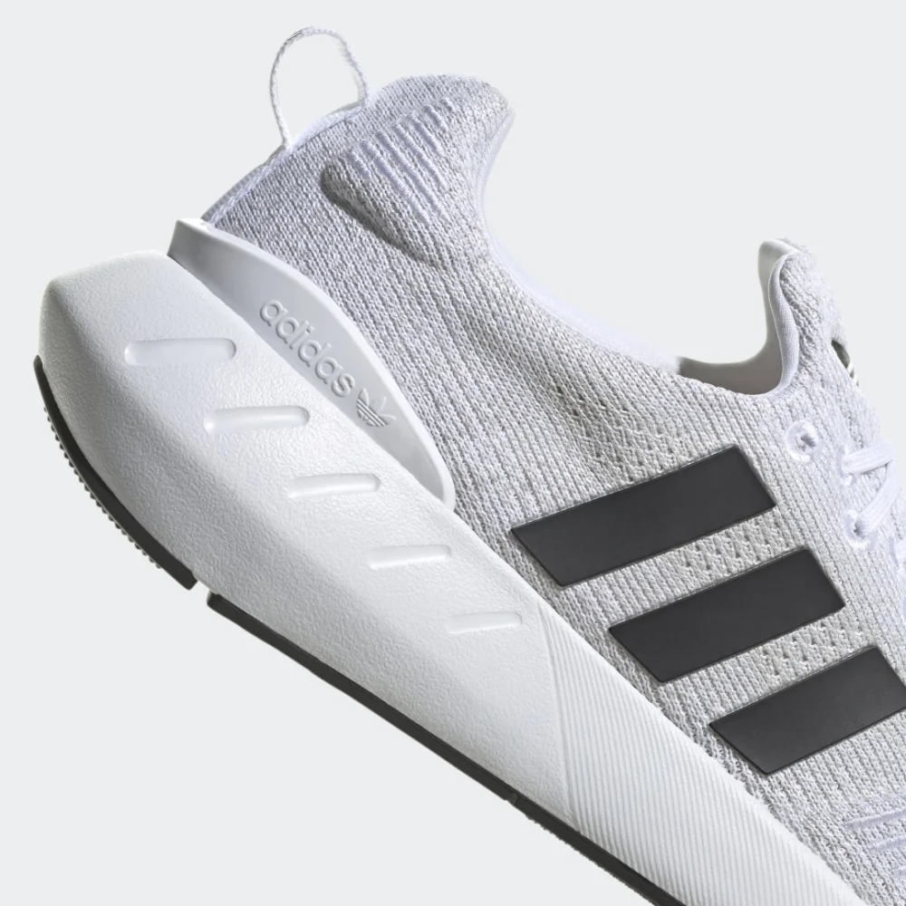 adidas Swift Run 22 GY3047 / weiss