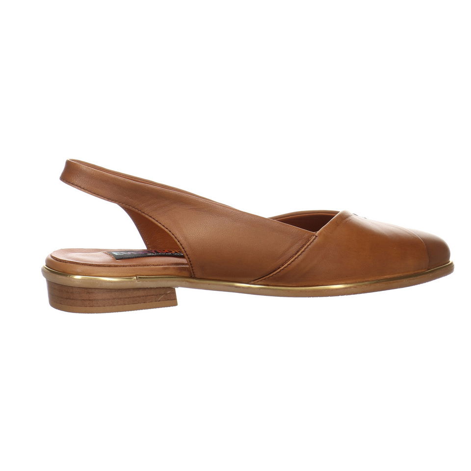 Everybody Berry Slingpumps