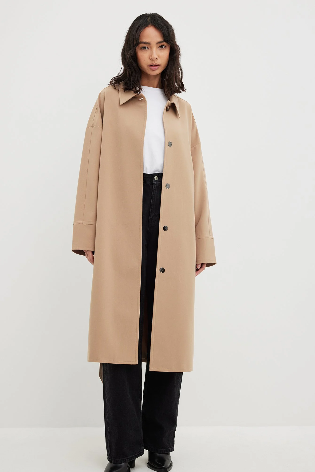 Übergroßer Trenchcoat