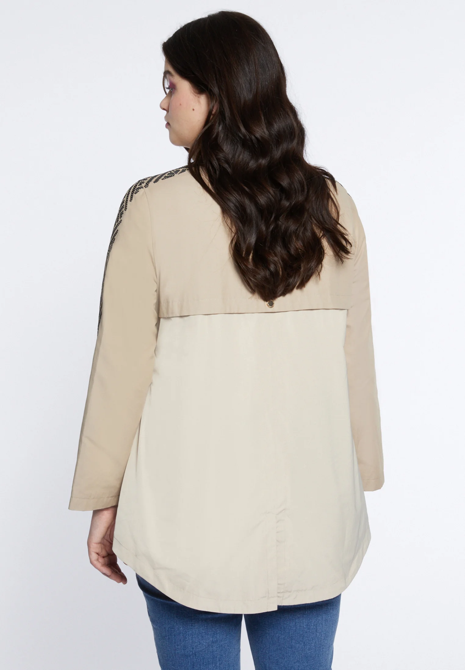 Fiorella Rubino CON BORDADO ÉTNICO - Parka