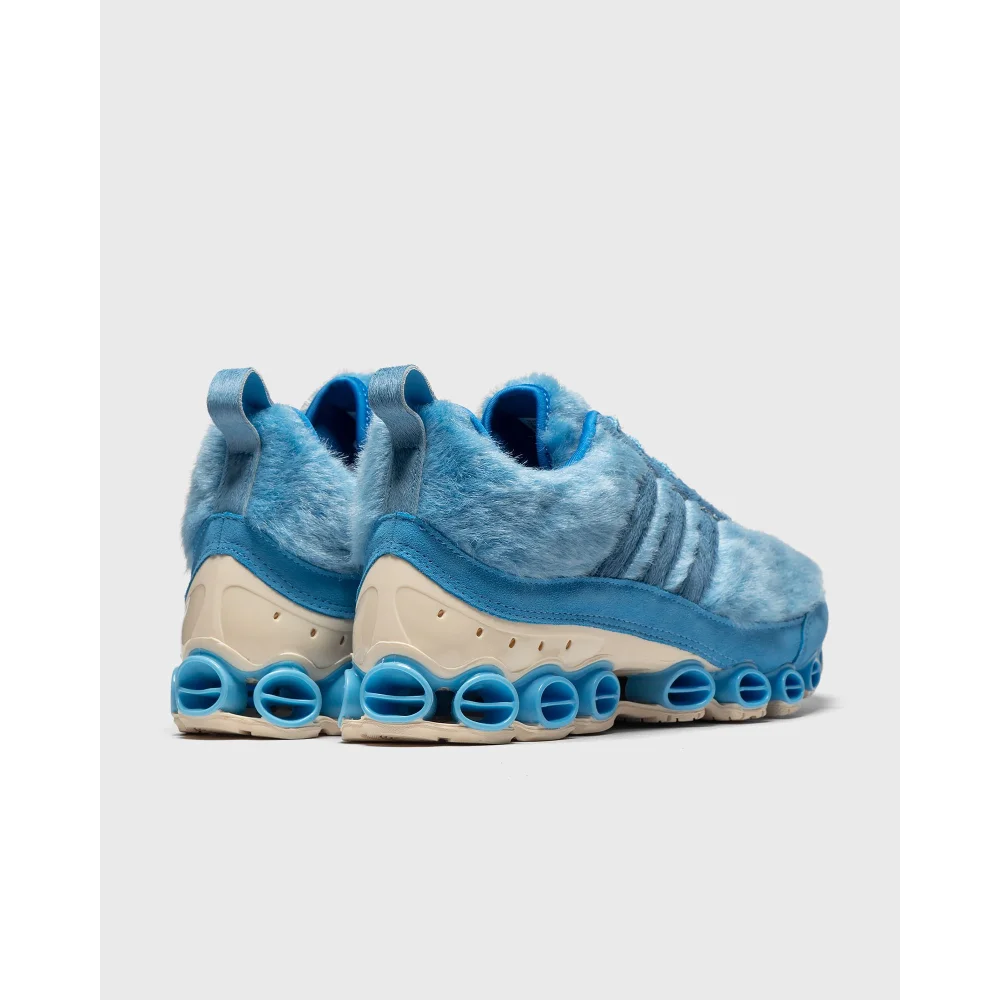 adidas x Kerwin Frost YTI Microbounce GX6446 / blau