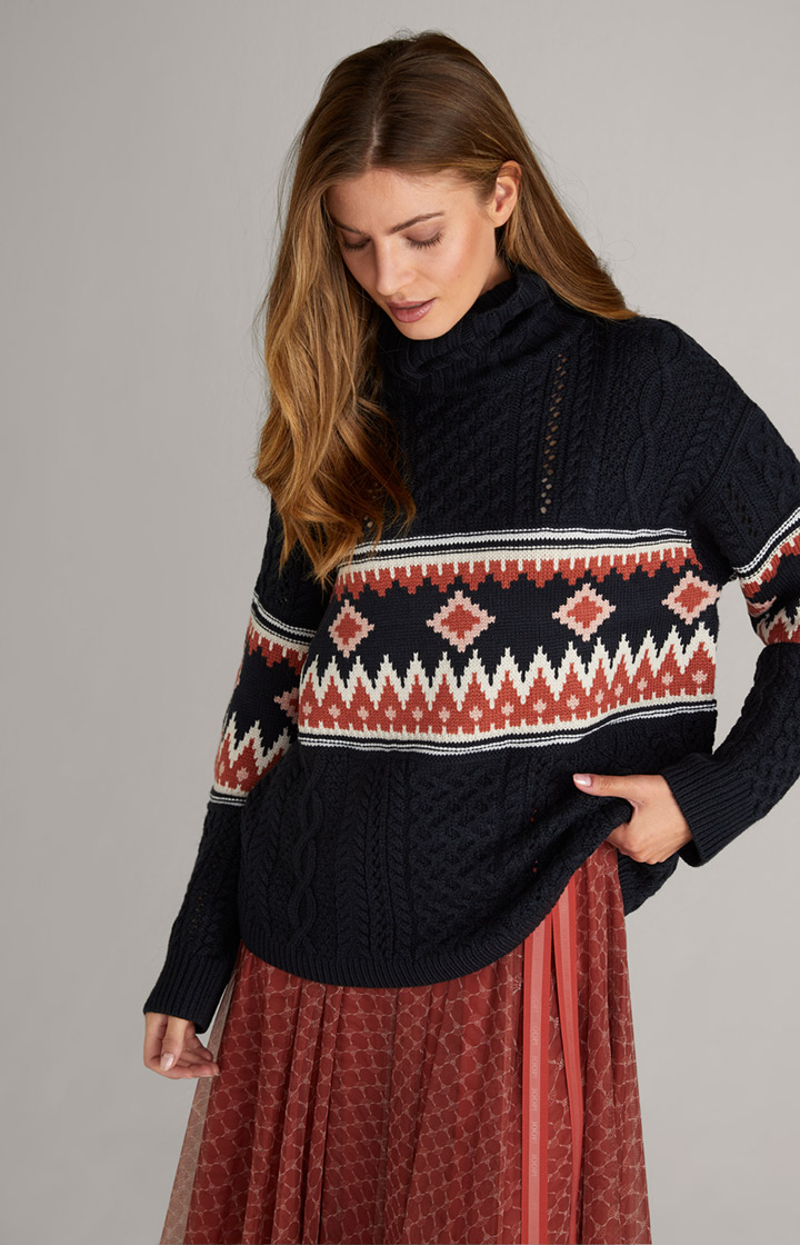Rollkragen-Pullover in Navy/Beige
