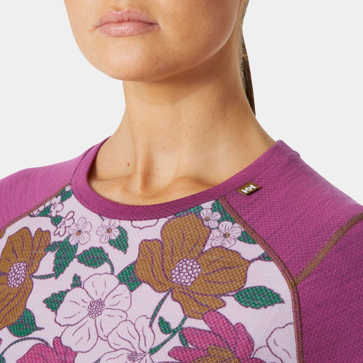 Women’s LIFA® Merino Midweight Graphic Long-Sleeve Crew Base Layer