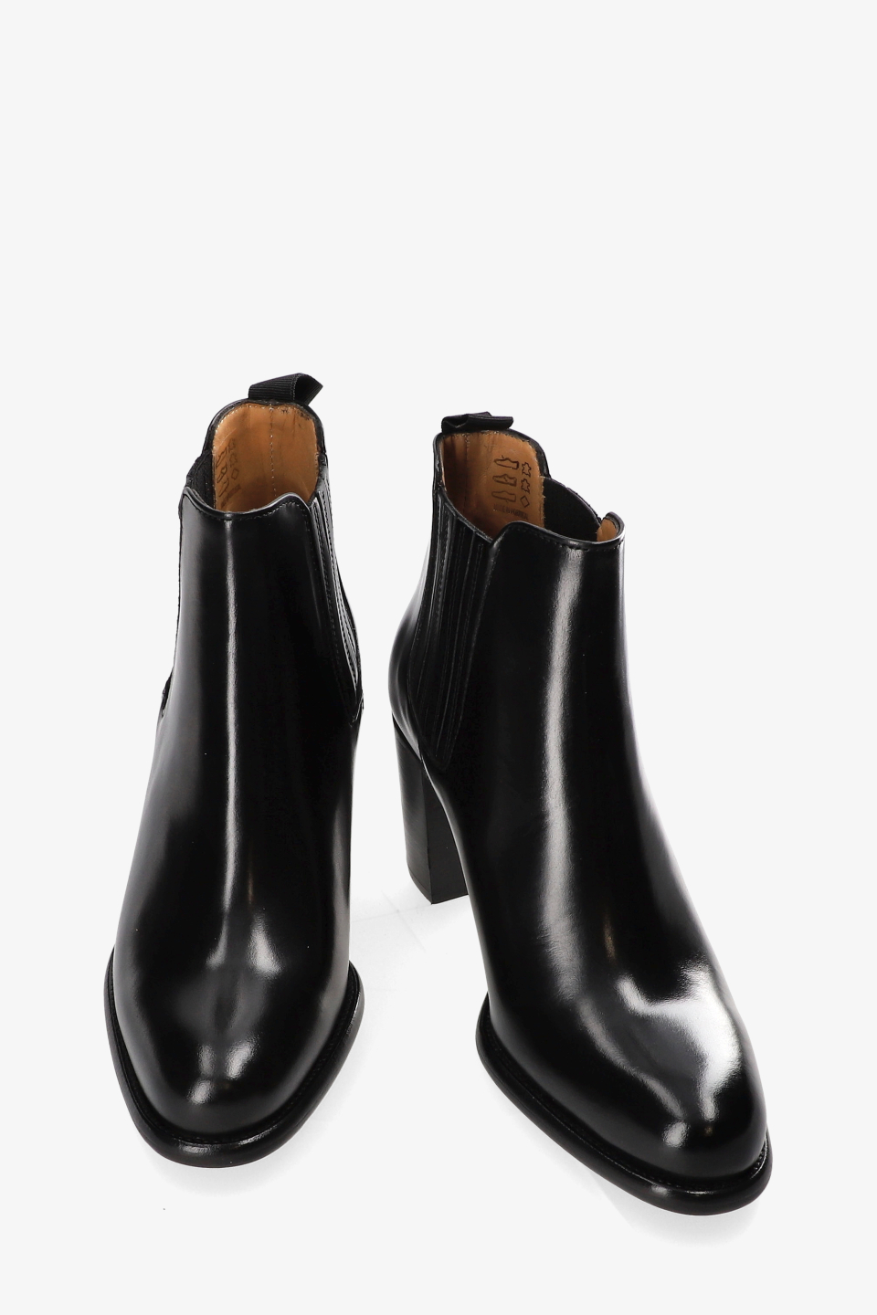WG6 vitello black