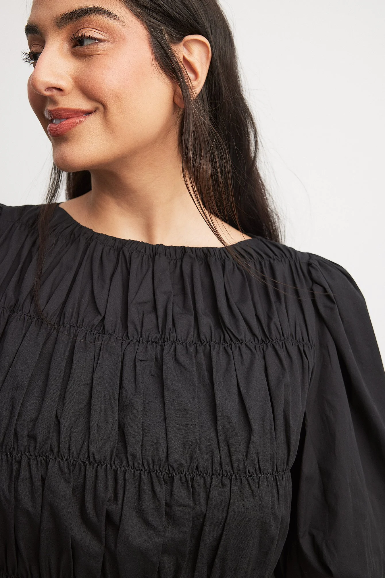 Maxikleid aus Baumwolle mit Puffärmeln und gesmoktem Detail