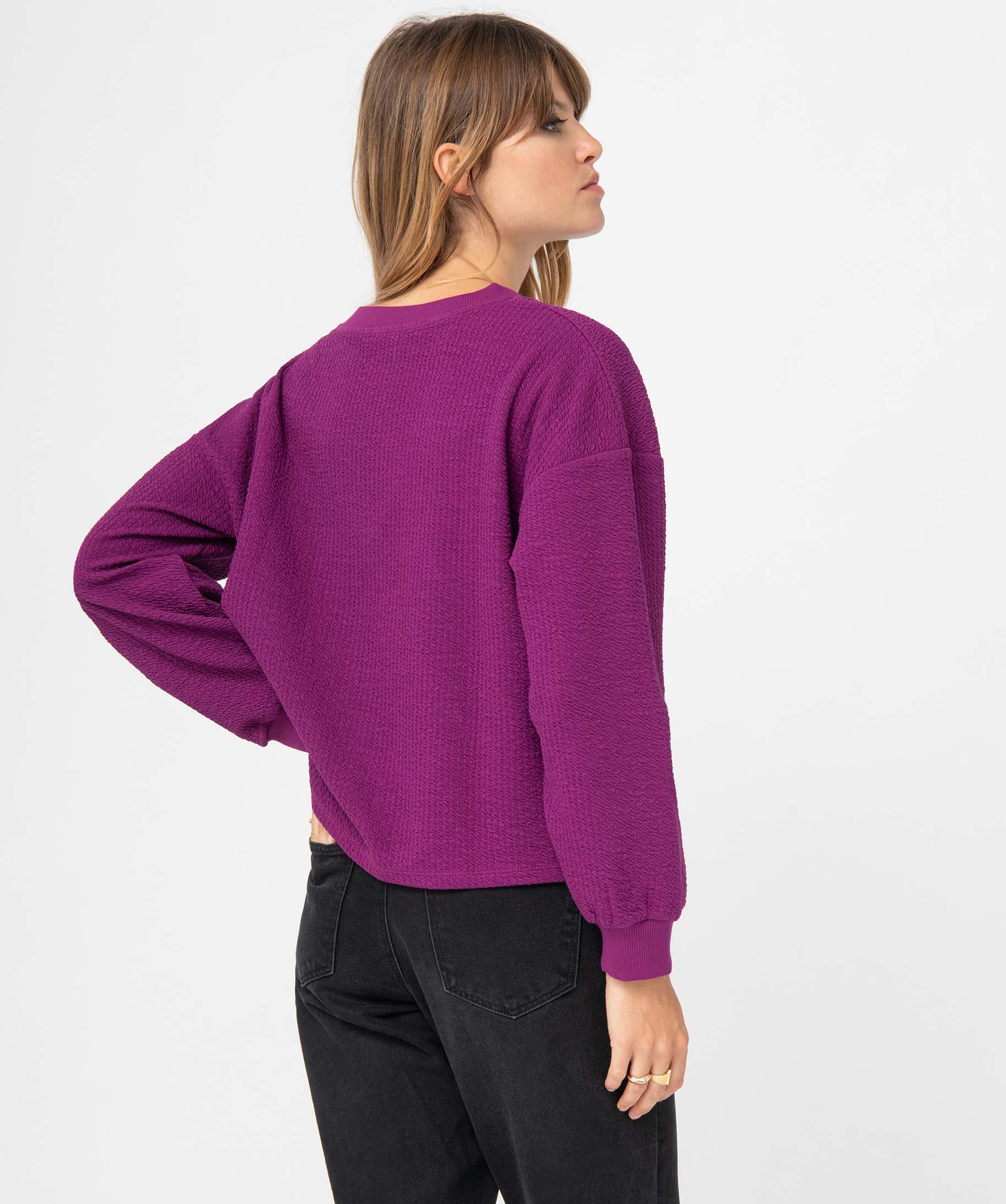 Sweat femme en maille gaufrée avec col en V rose | GEMO