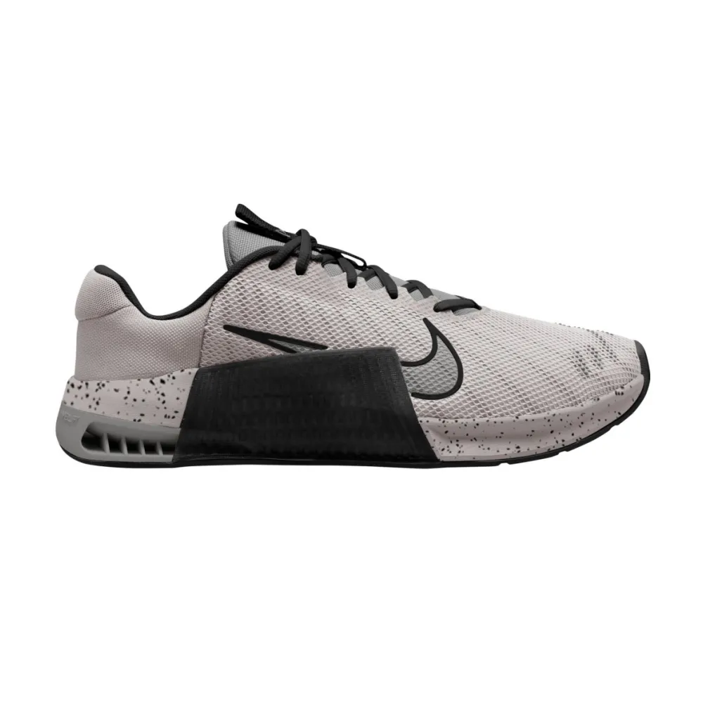 Nike Metcon 9 DZ2617-004 / grau