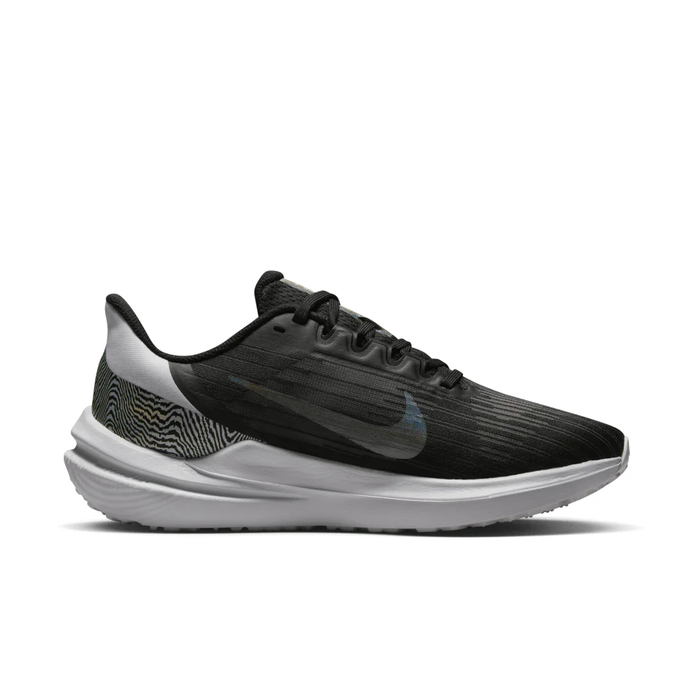 Nike Air Winflo 9 Premium DR9831-001 / schwarz