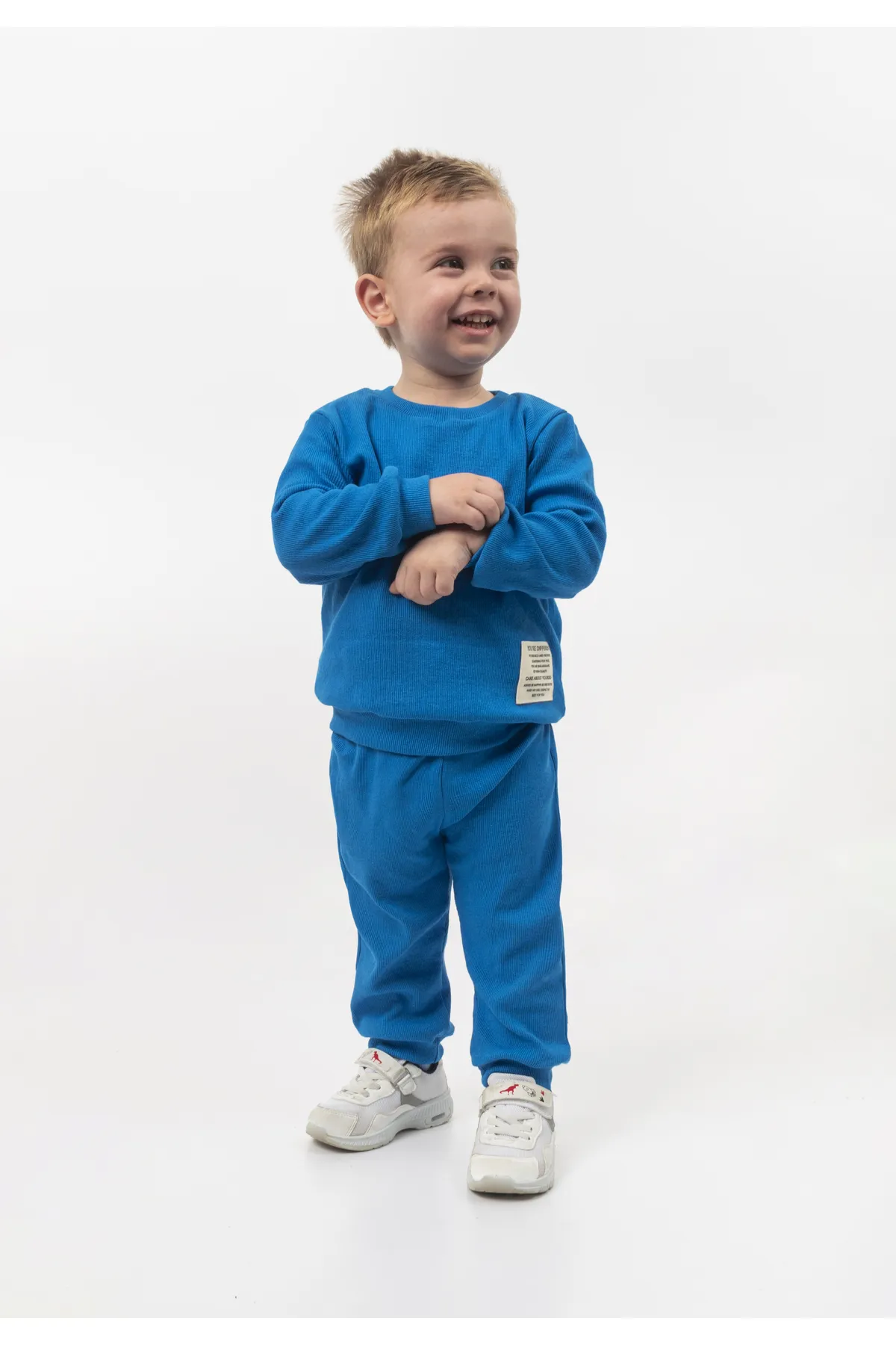 Bubito  Unisex-Mütze mit Wappendetail, 3-teiliges Set aus Oberteil und Unterteil mit Kordelzug, blau