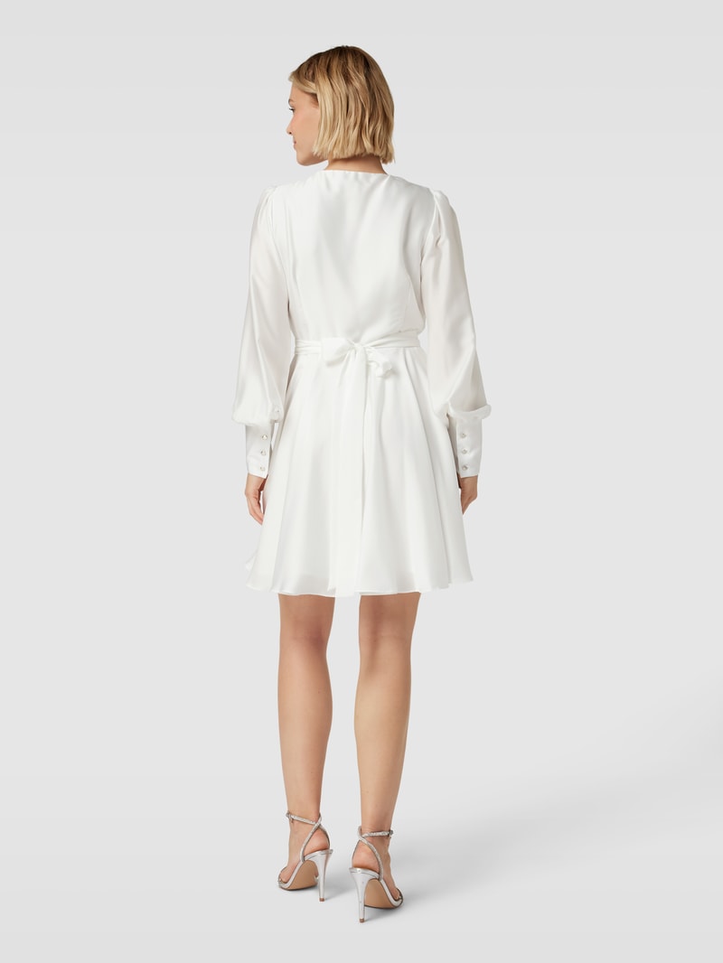 Minikleid in Wickel-Optik mit Bindegürtel in offwhite