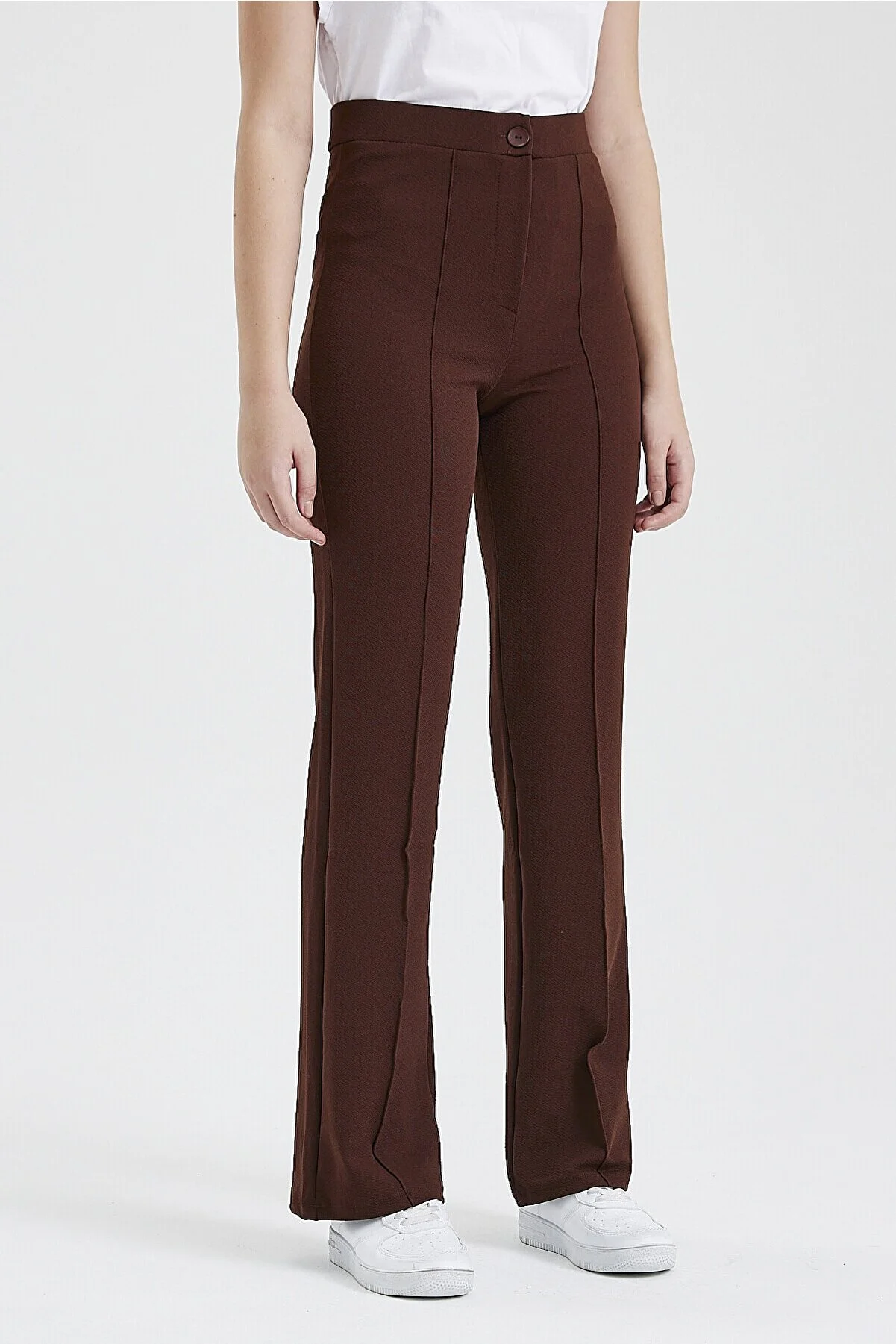 macharelbasic  Braune Palazzo-Hose mit hohem Bund und schmaler Passform und ausgestelltem Bein für Damen