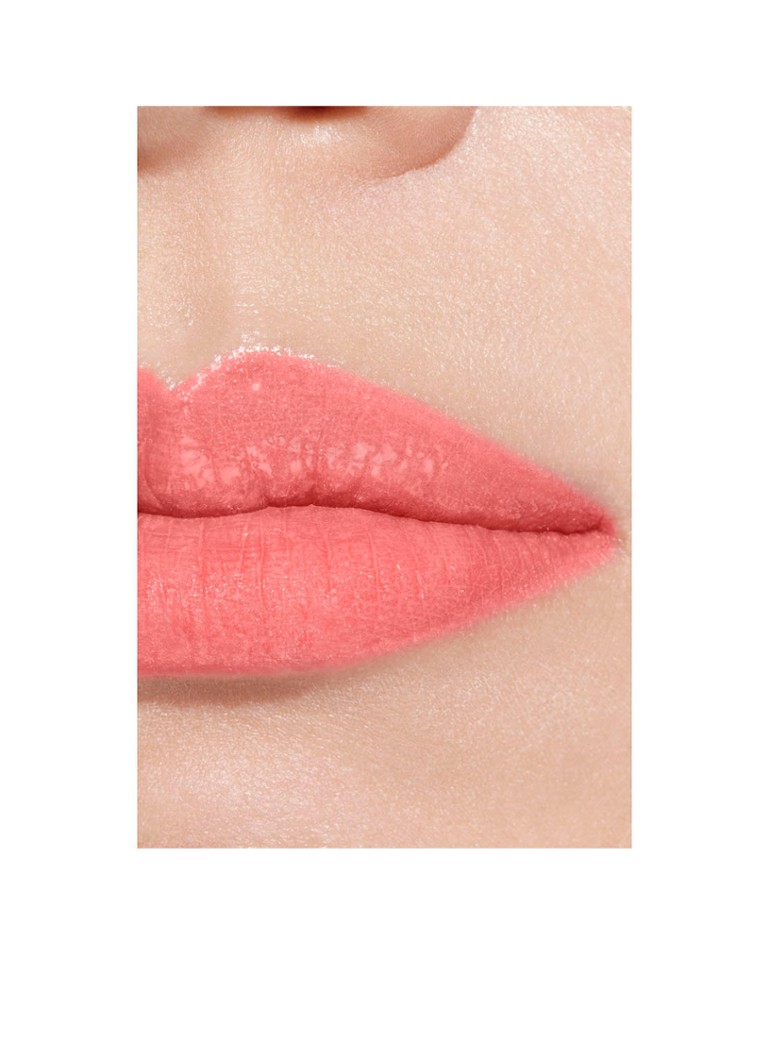 CHANEL THE HYDRATING TINTED BALM, WITH CUSTOMIZED INTENSITY, FOR LIPS THAT LOOK MORE BEAUTIFUL DAY AFTER DAY