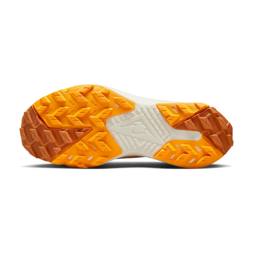 Nike Terra Kiger 9 DR2694-800 / orange