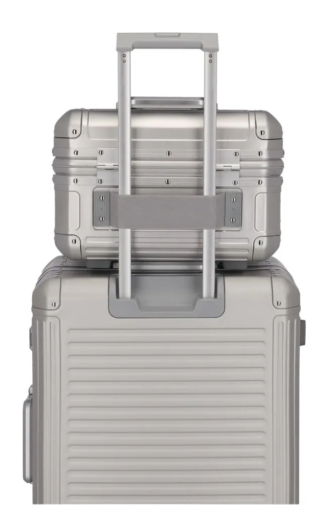 Travelite NEXT Beautycase - silber