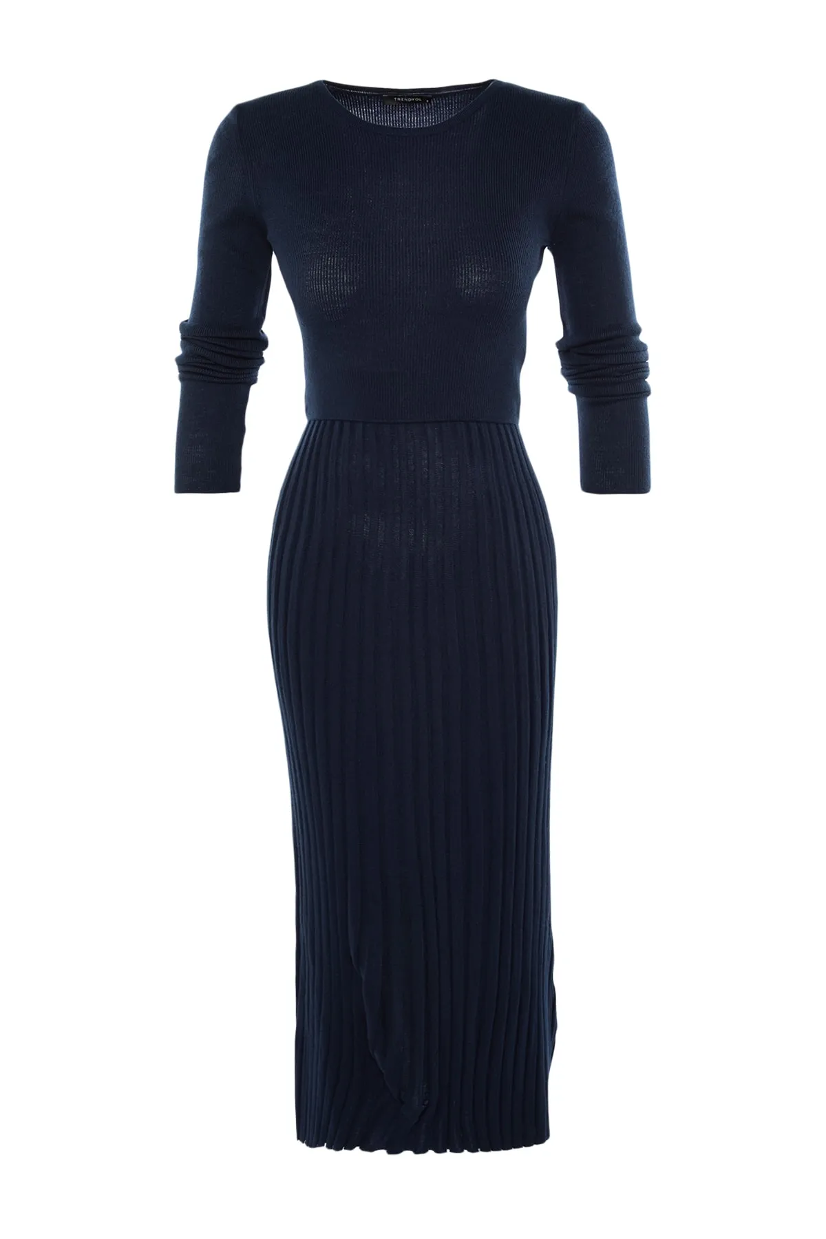 Trendyol Collection  Marineblaues Set aus Strickoberteil und -unterteil mit kurzem Pullover und Rock TWOAW23AU00131