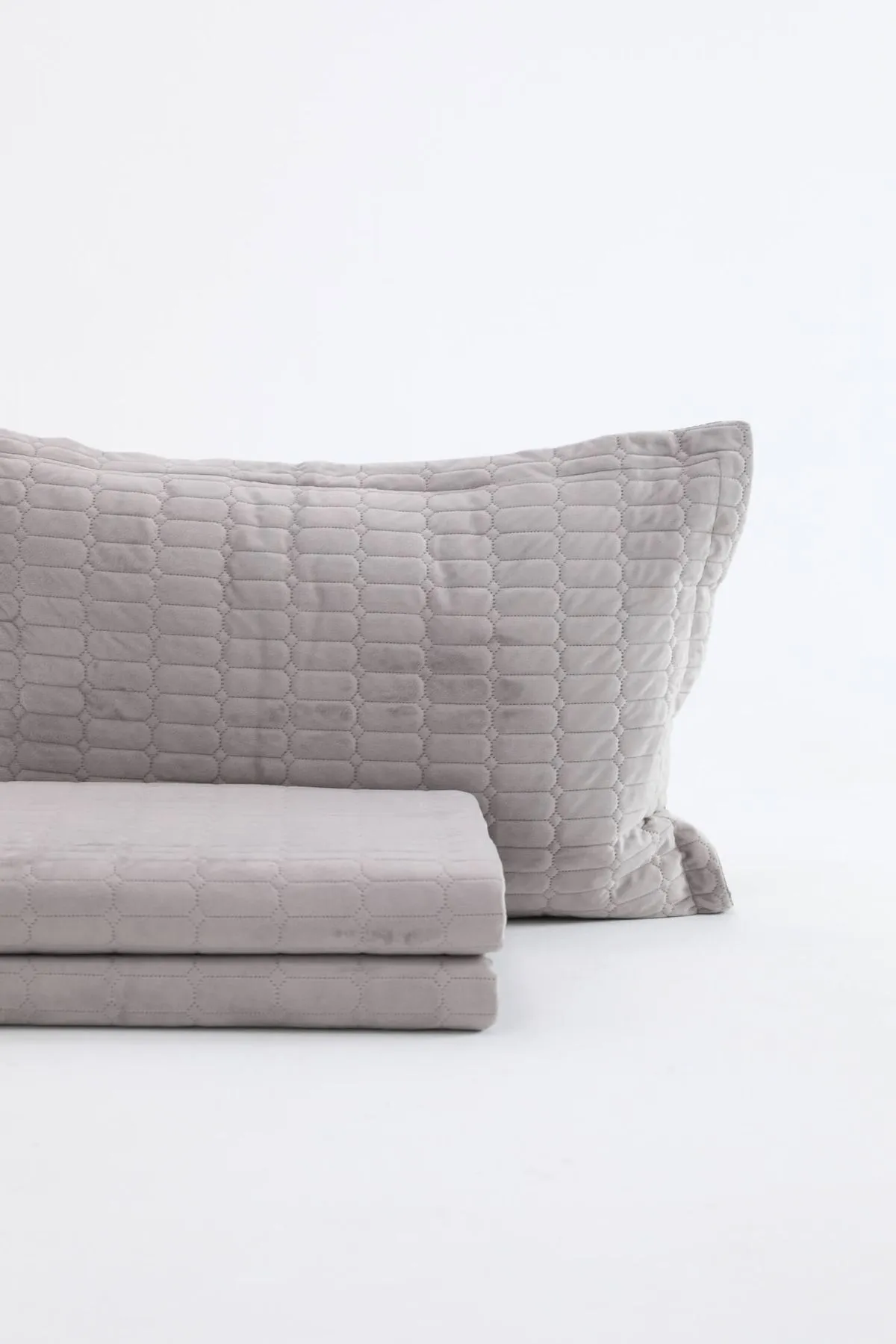 FAVORA  Alvin Samt-Tagesdecken-Set für Einzelbett – Grau