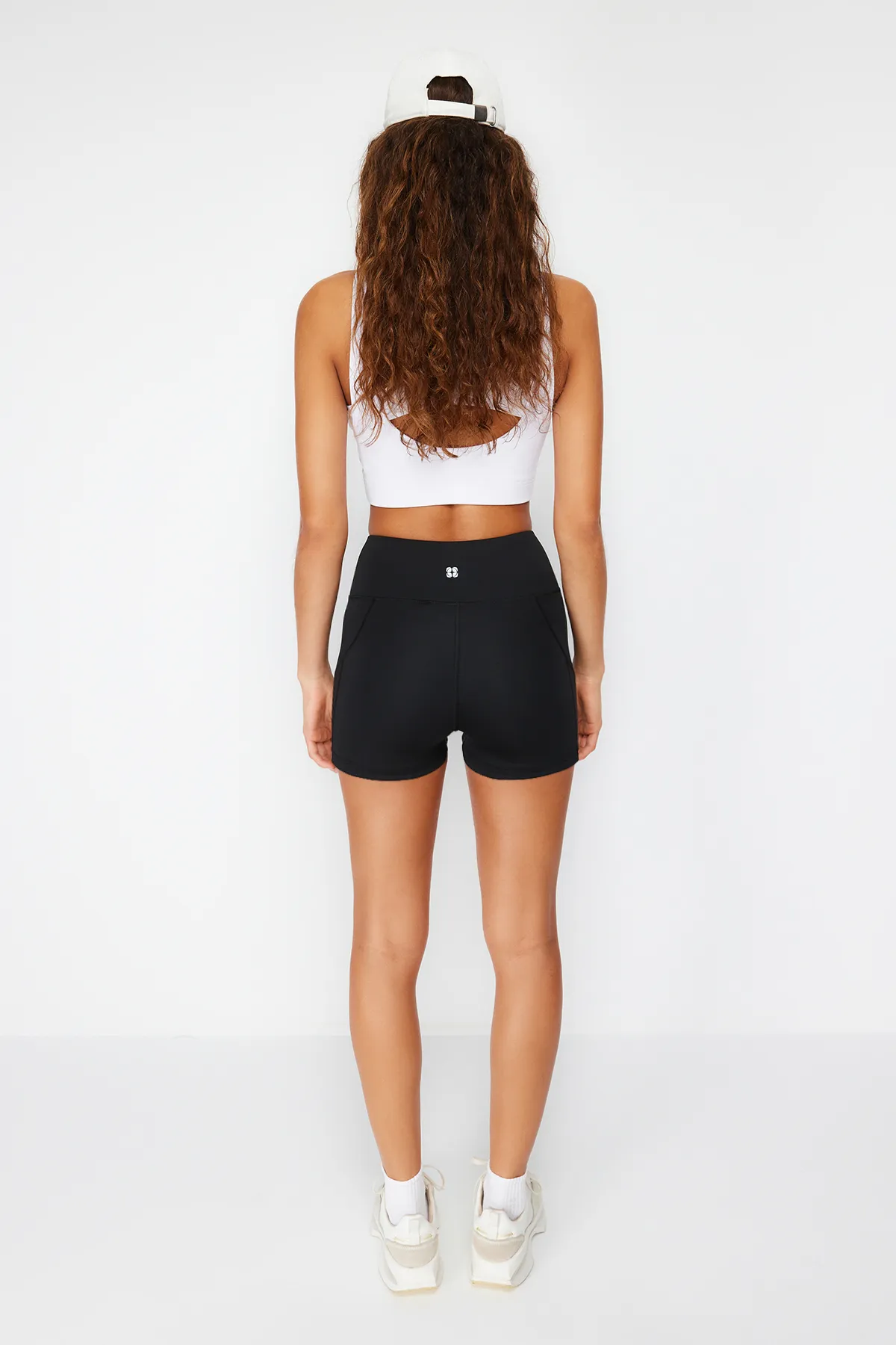 Trendyol Collection  Schwarze Restorer Extrakurze Strick-Sportshorts/Kurze Leggings THMSS24TY00018