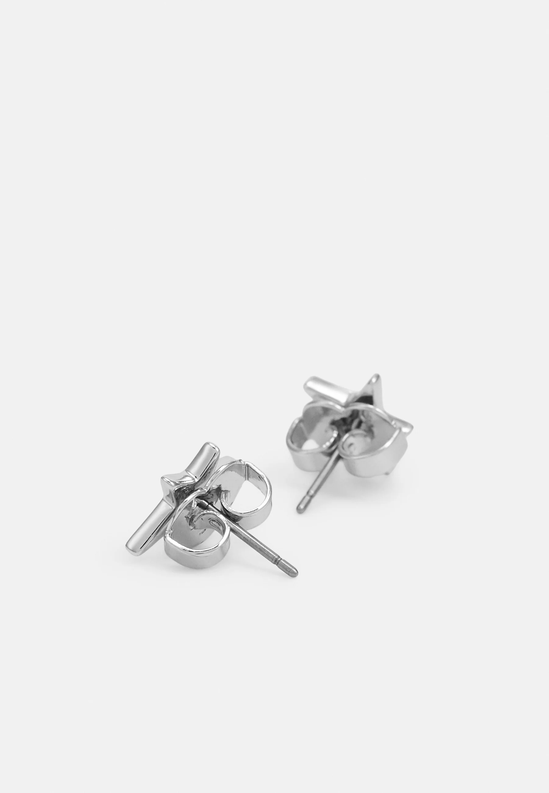 Pendientes de botón Kate Spade New York