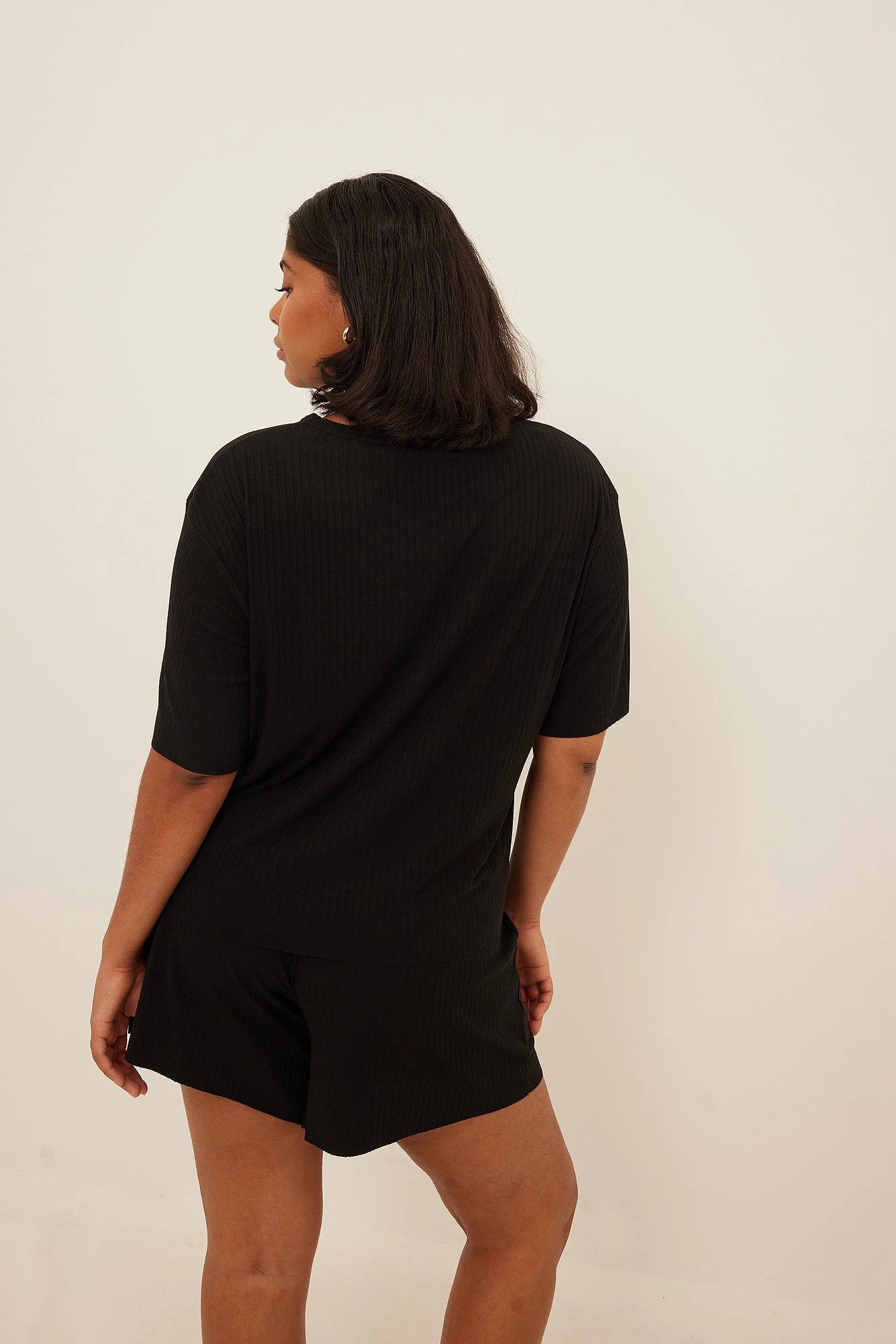 Recycelte Ripp-Shorts mit ungenähtem Saum