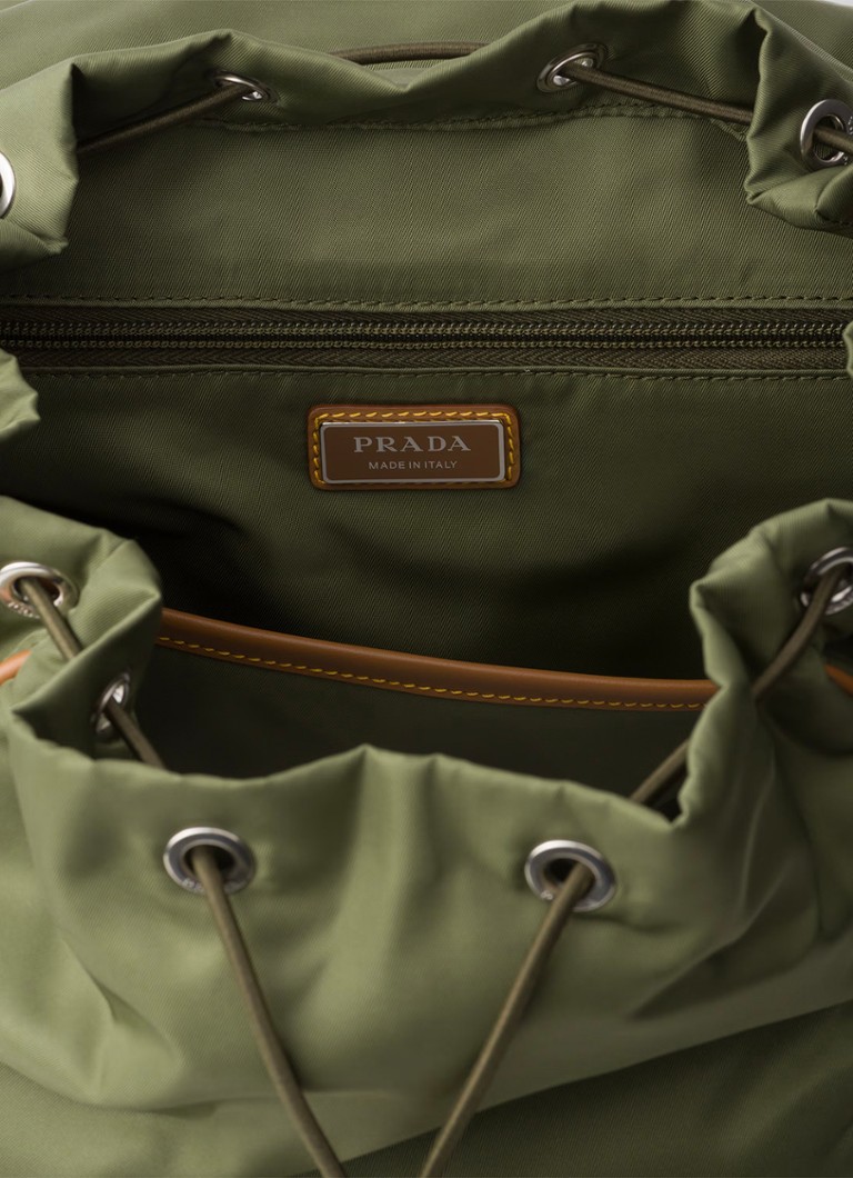 Batoh Prada Re-Nylon s koženými detaily