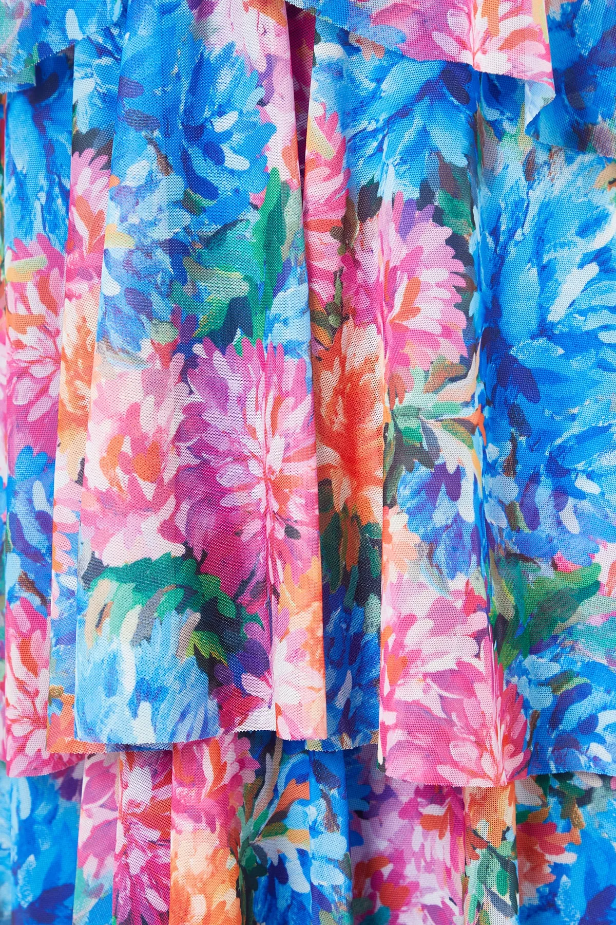 Trendyol Collection  Mehrfarbiges, an der Taille gefüttertes, offenes/Skater-Tüll-Blumenmuster, elegantes Abendkleid TPRSS23EL00144