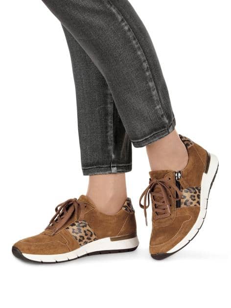 Schnürschuh