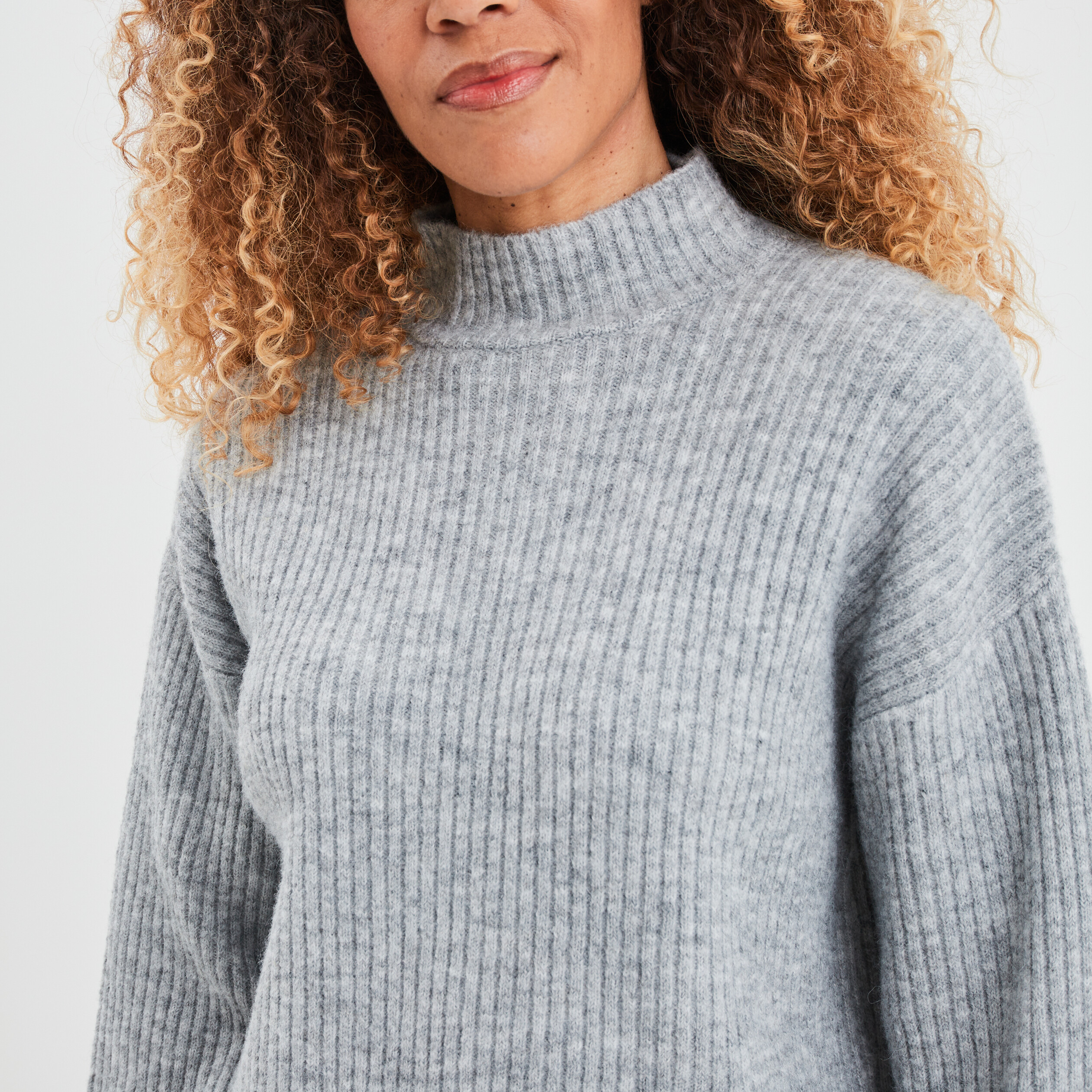 Pull côtelé col montant manches longues gris clair femme | La Halle