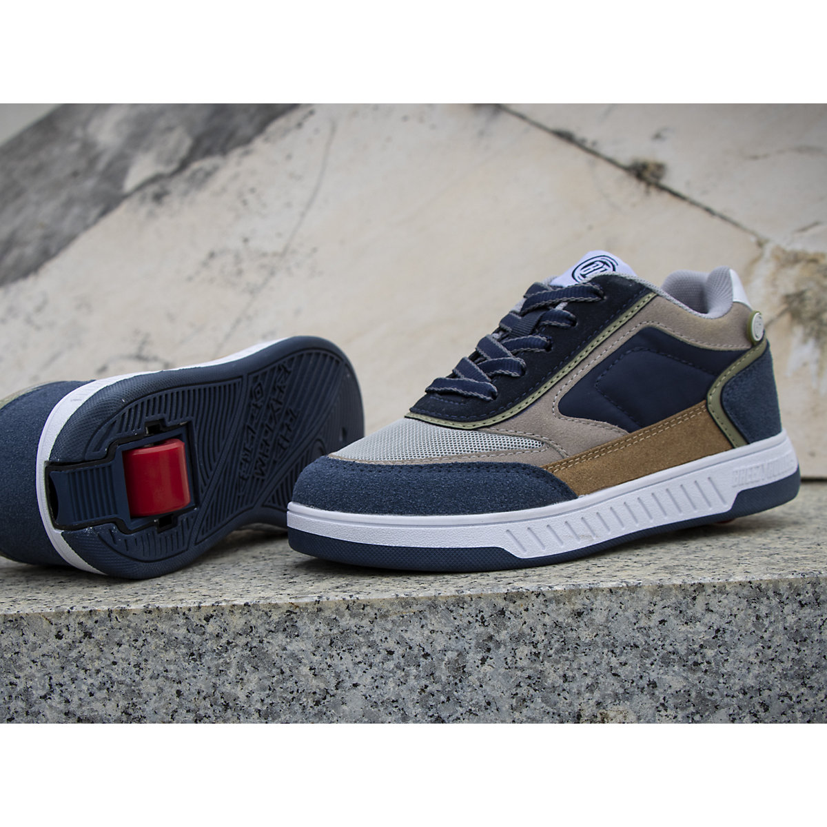 Schuhe mit Rollen 