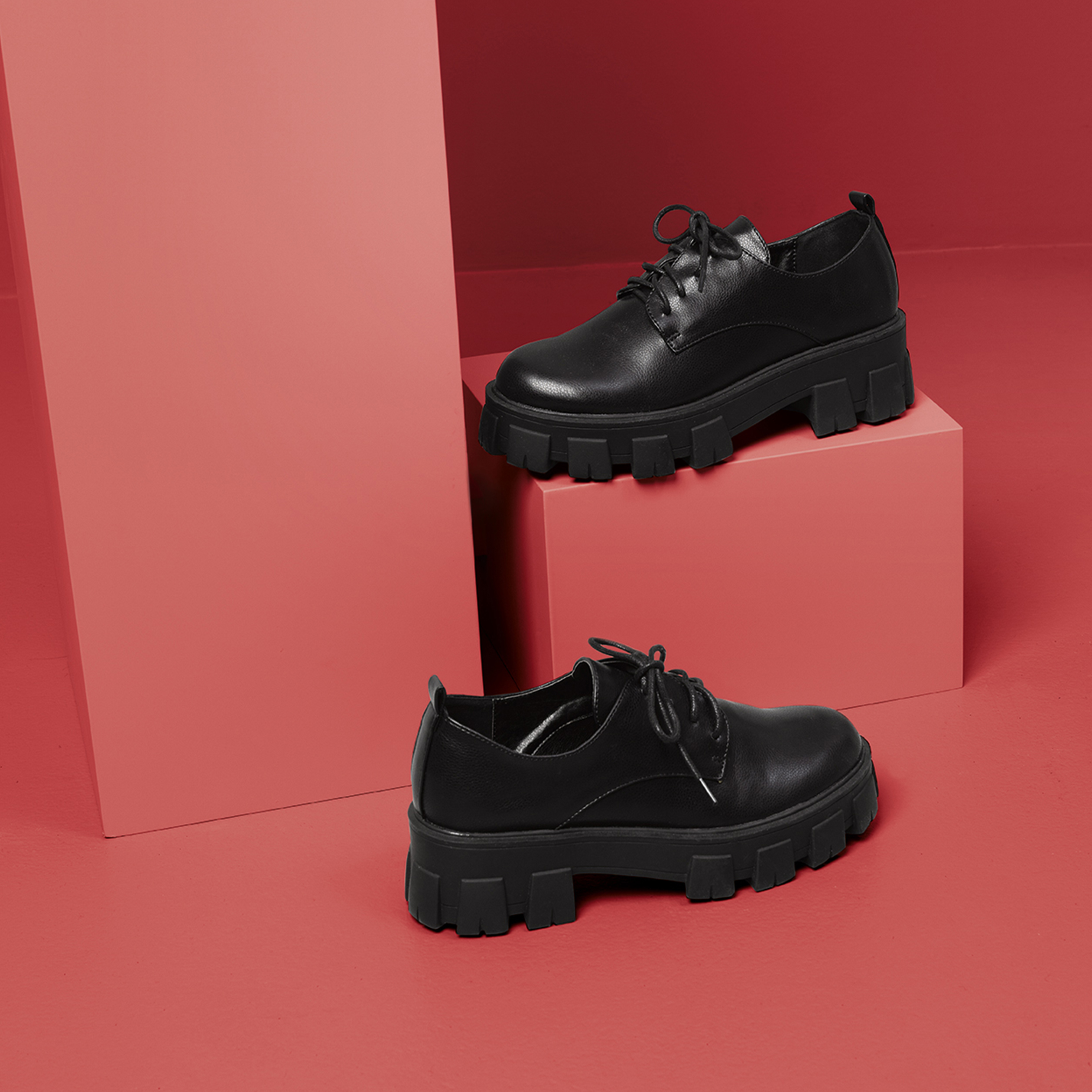 Derbies à lacets Liberto noir femme | La Halle