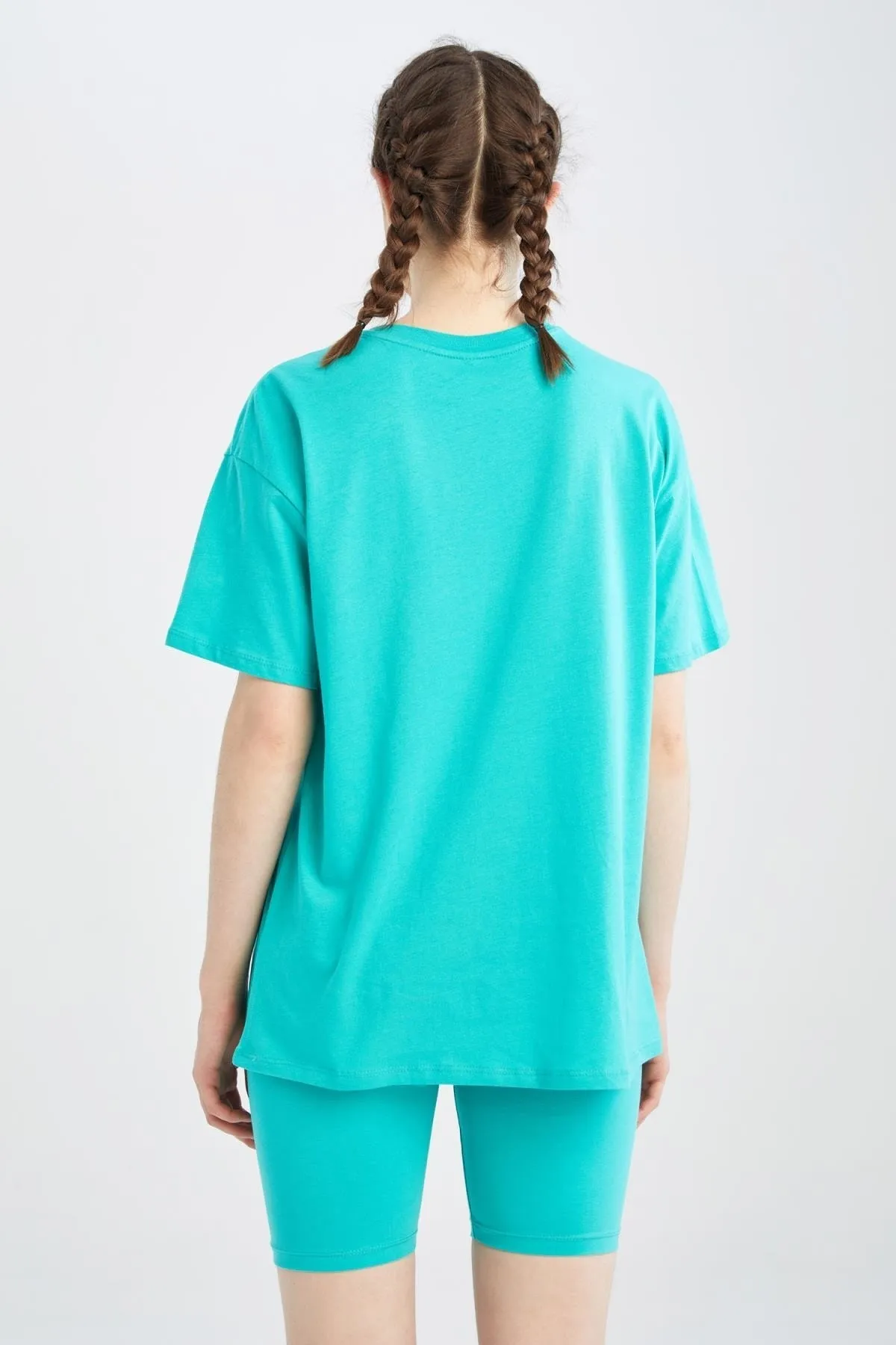 DeFacto  Passform: Oversize-Fit-T-Shirt mit Rundhalsausschnitt und kurzen Ärmeln aus 100 % Baumwolle
