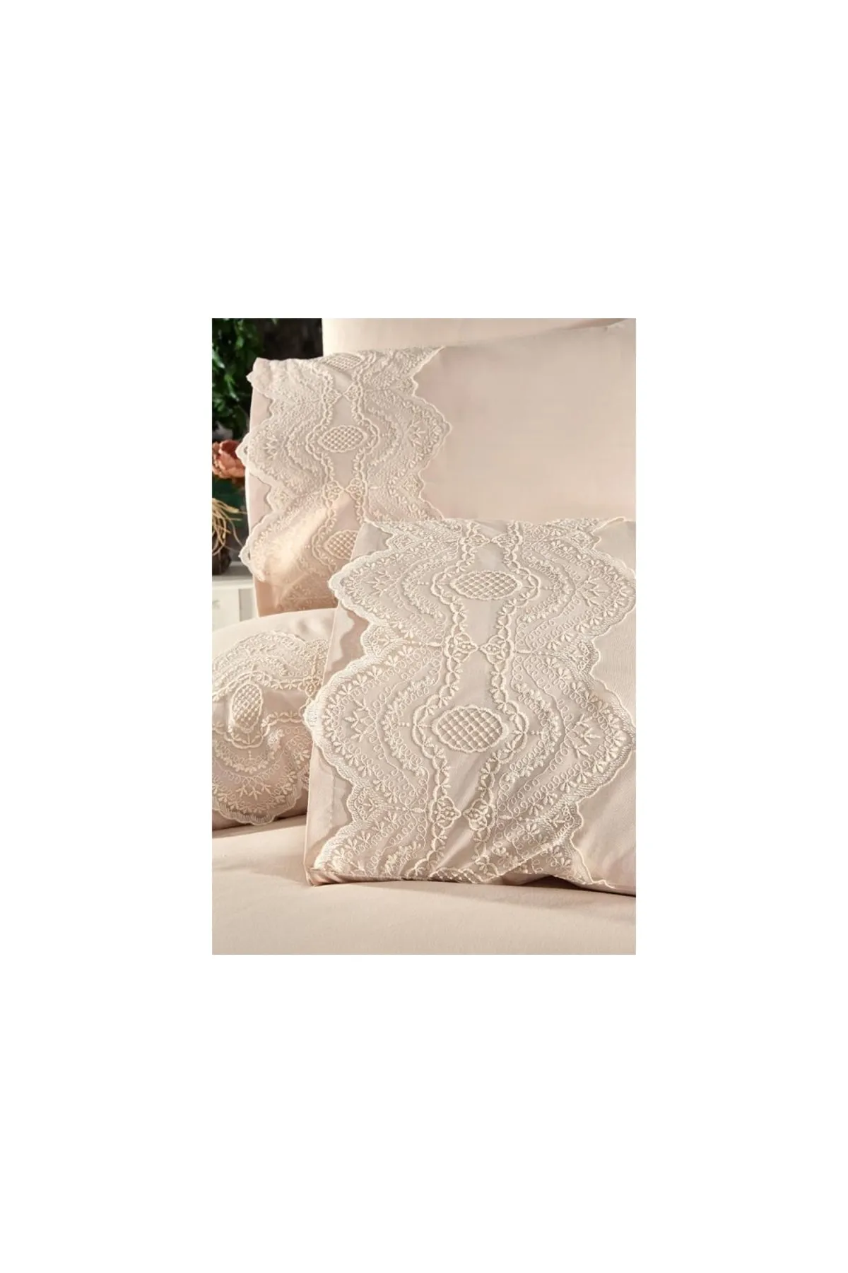 Çeyiz Diyarı  Bettwäsche-Set „Eslem Dowry“ aus französischer Spitze, Cappucino