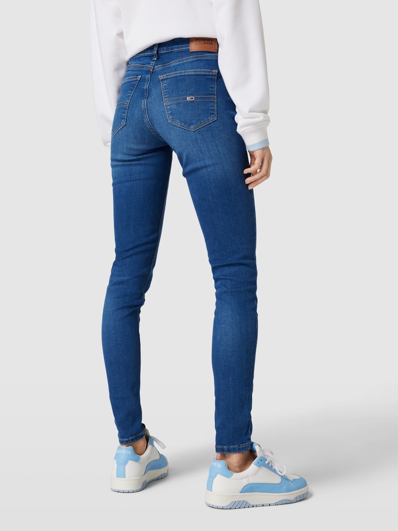 Skinny Fit Jeans mit Label-Details Modell 'NORA' in jeans